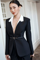 Anda Deep V-neck Blazer