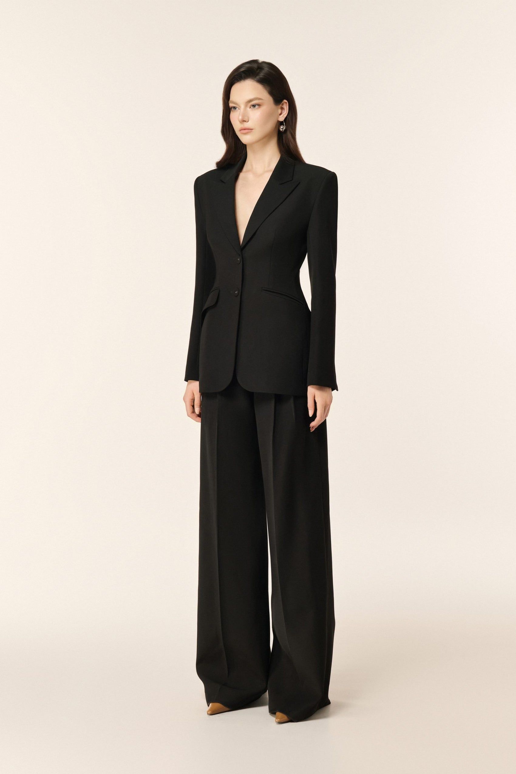 Classic Blazer in Black image 1