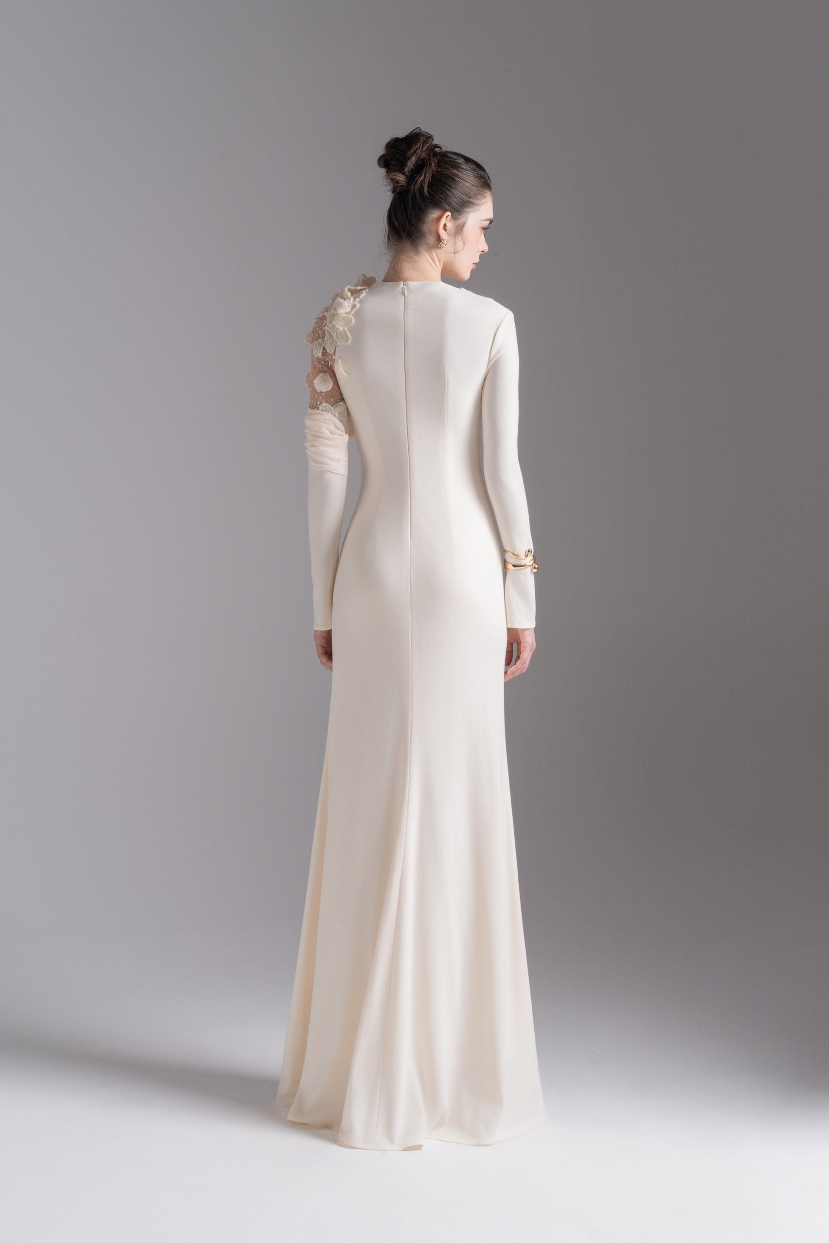 Lace Halo Midi in Cream image 2