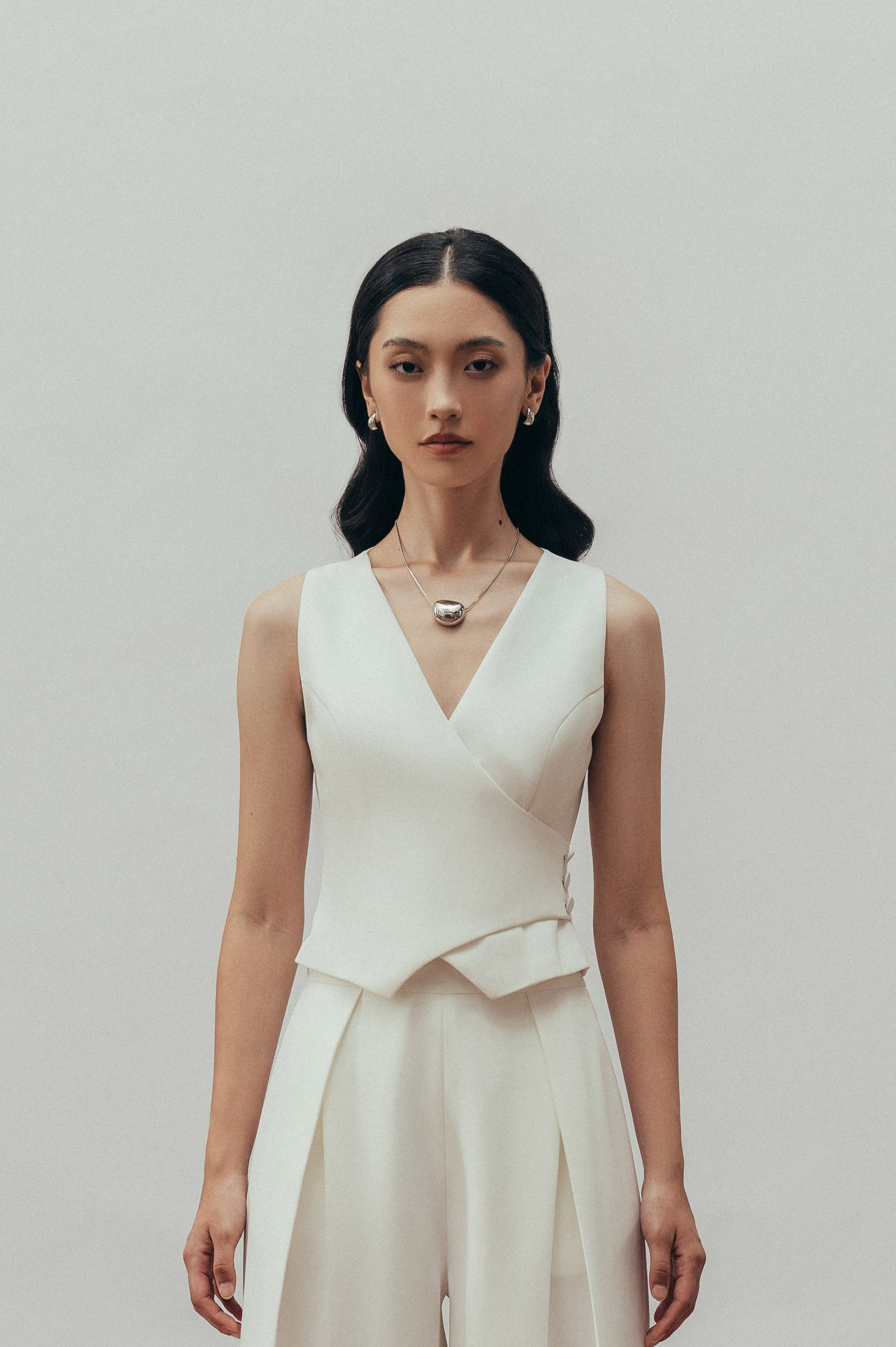 Astra V-Neck Gilet image 0