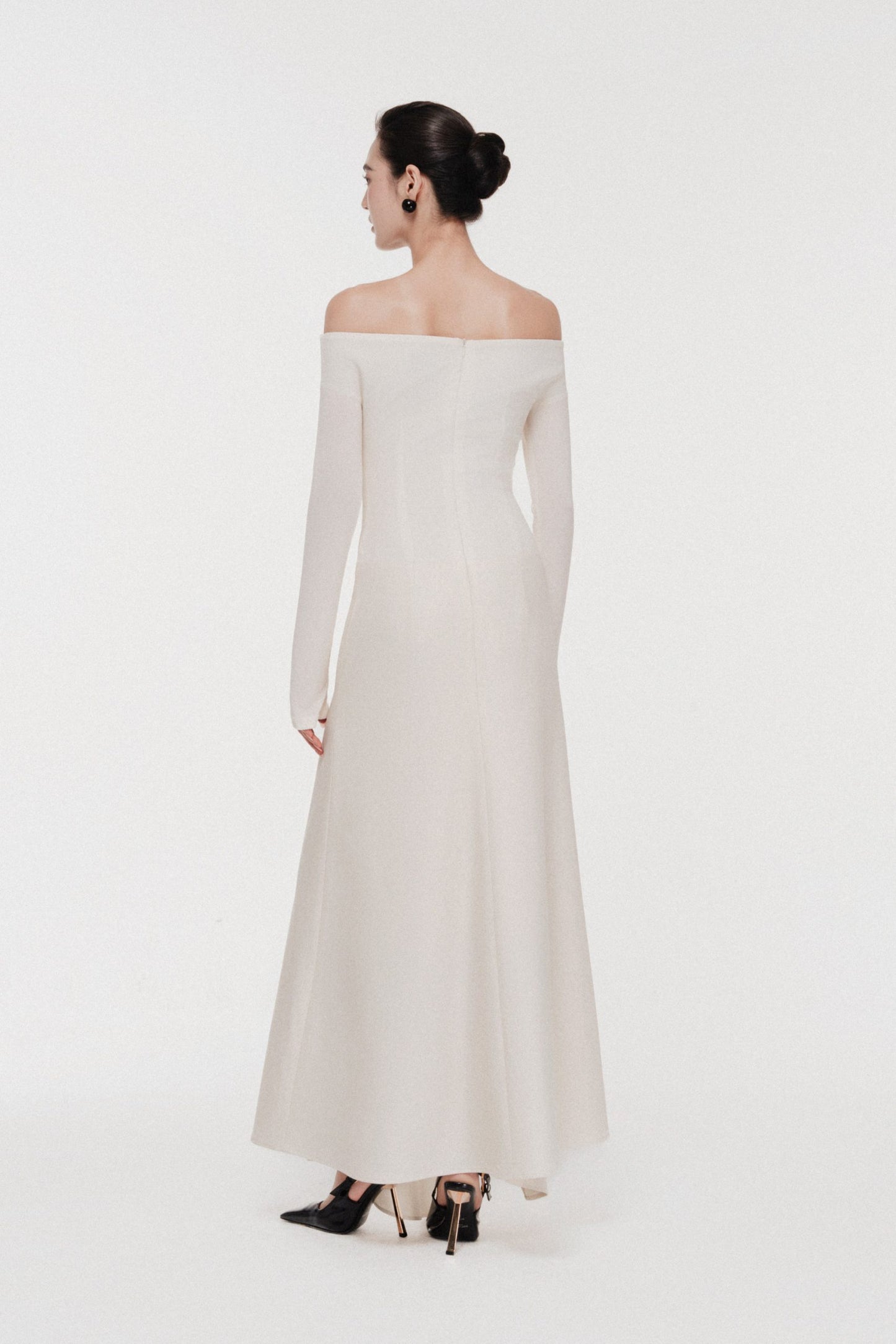 Asymmetric Off-Shoulder A-Line Midi in Cream image 2