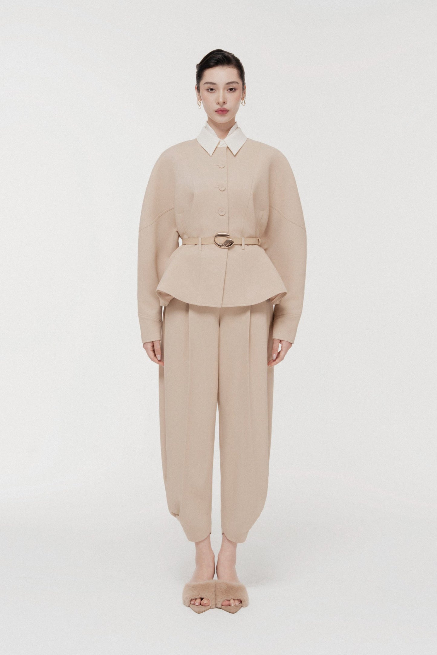 Quilted Structure Full Set in Hazelnut image 0