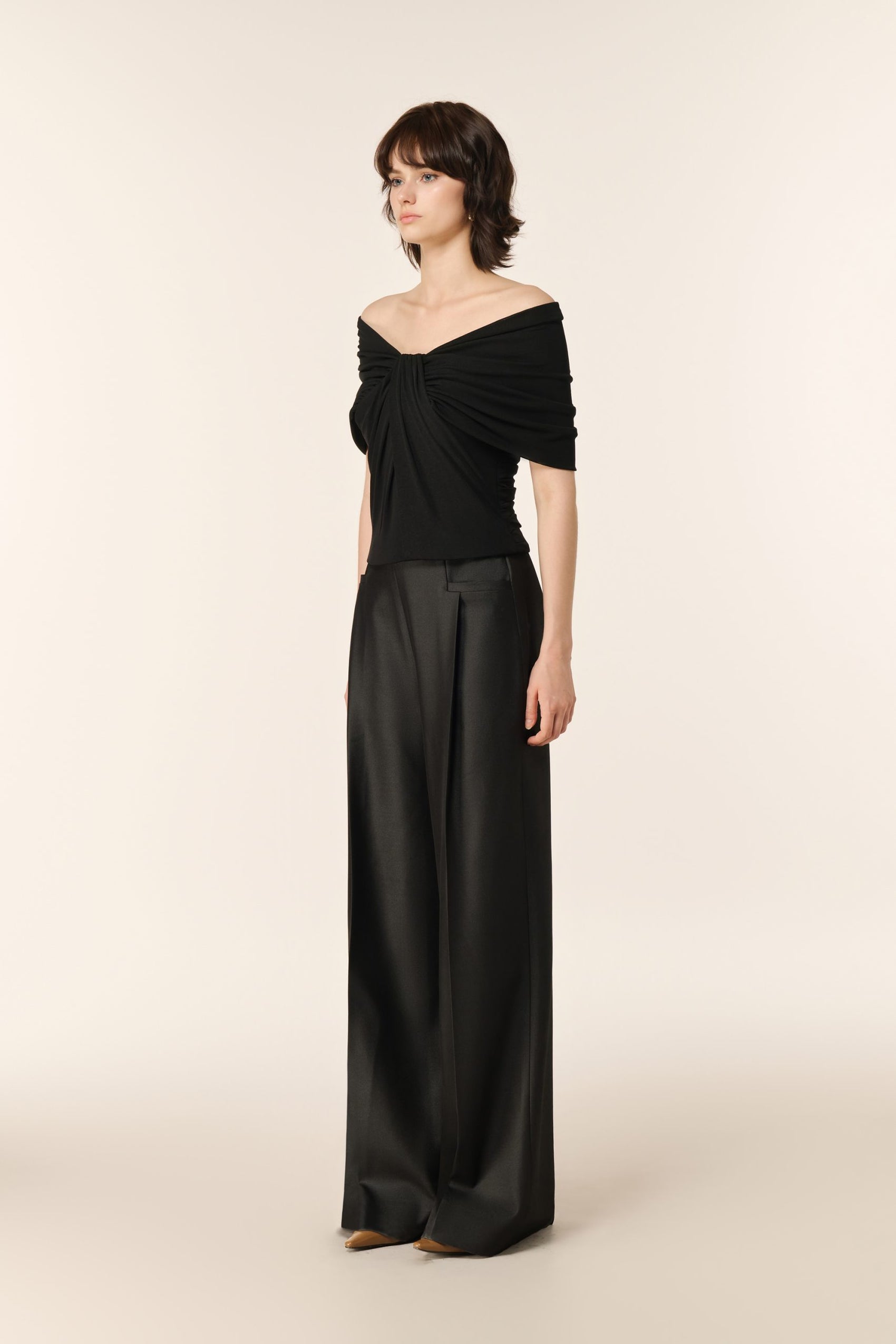 Ripple Croptop in Black image 1