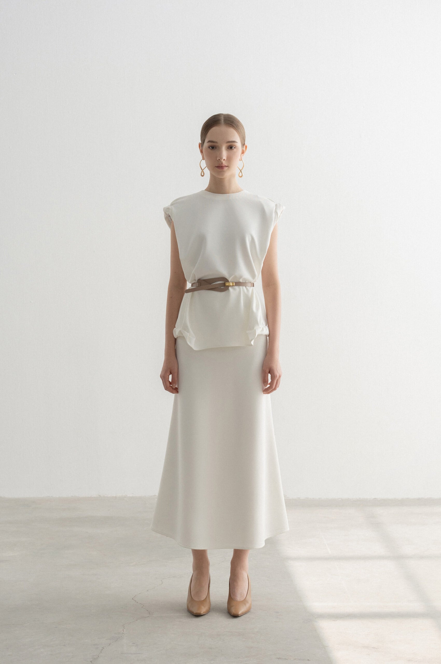 Nomi Fishtail Set Design