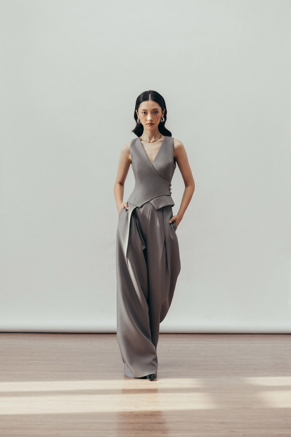 Luna Pleated Pants