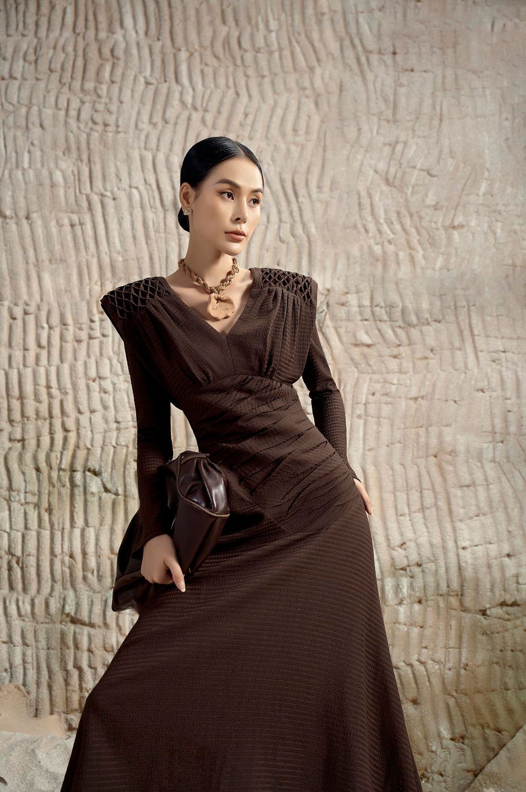 Amber Pinch Smocking Shoulder Dress