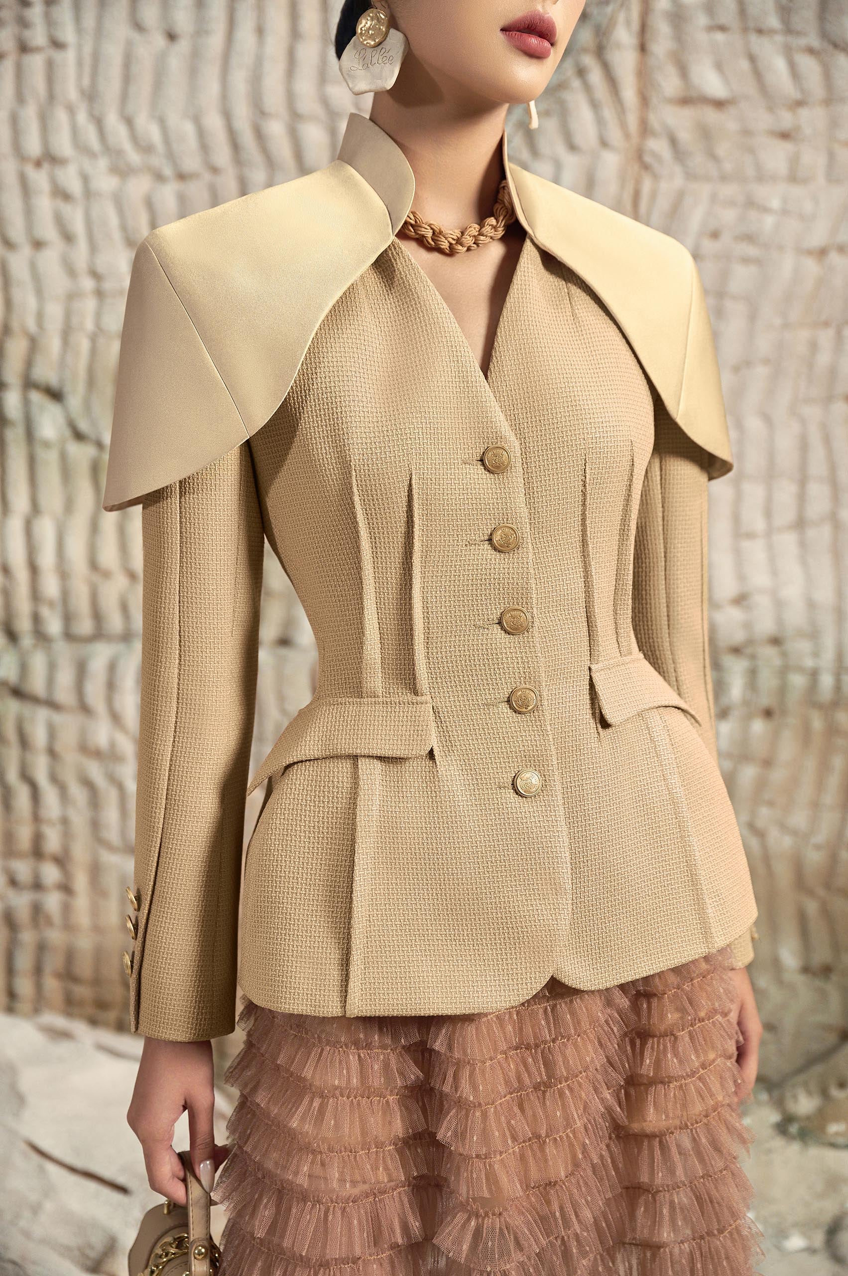 Camellia Tight Waist Classic Vest