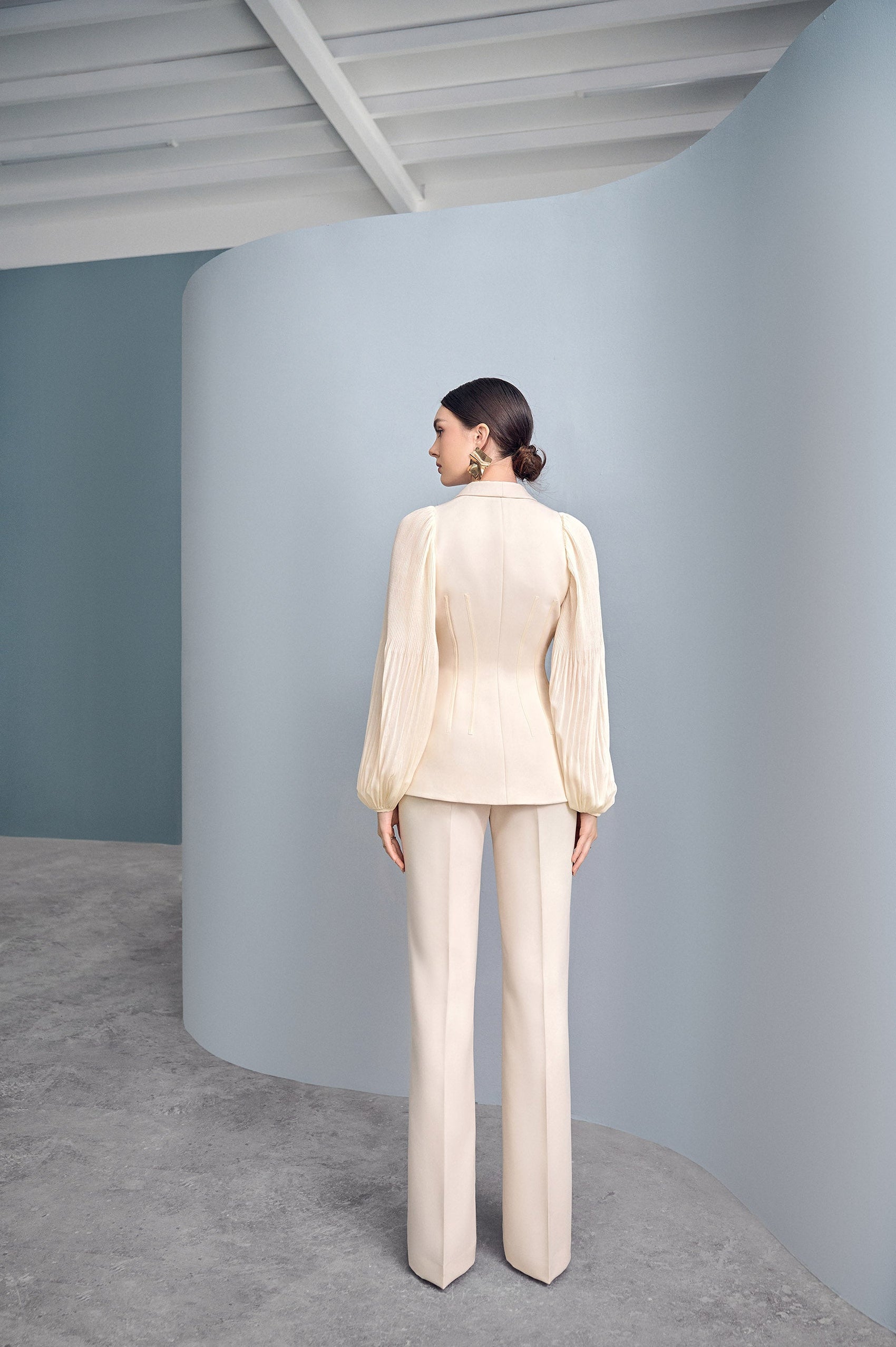 Flora Cream Puffy Sleeves Set Design