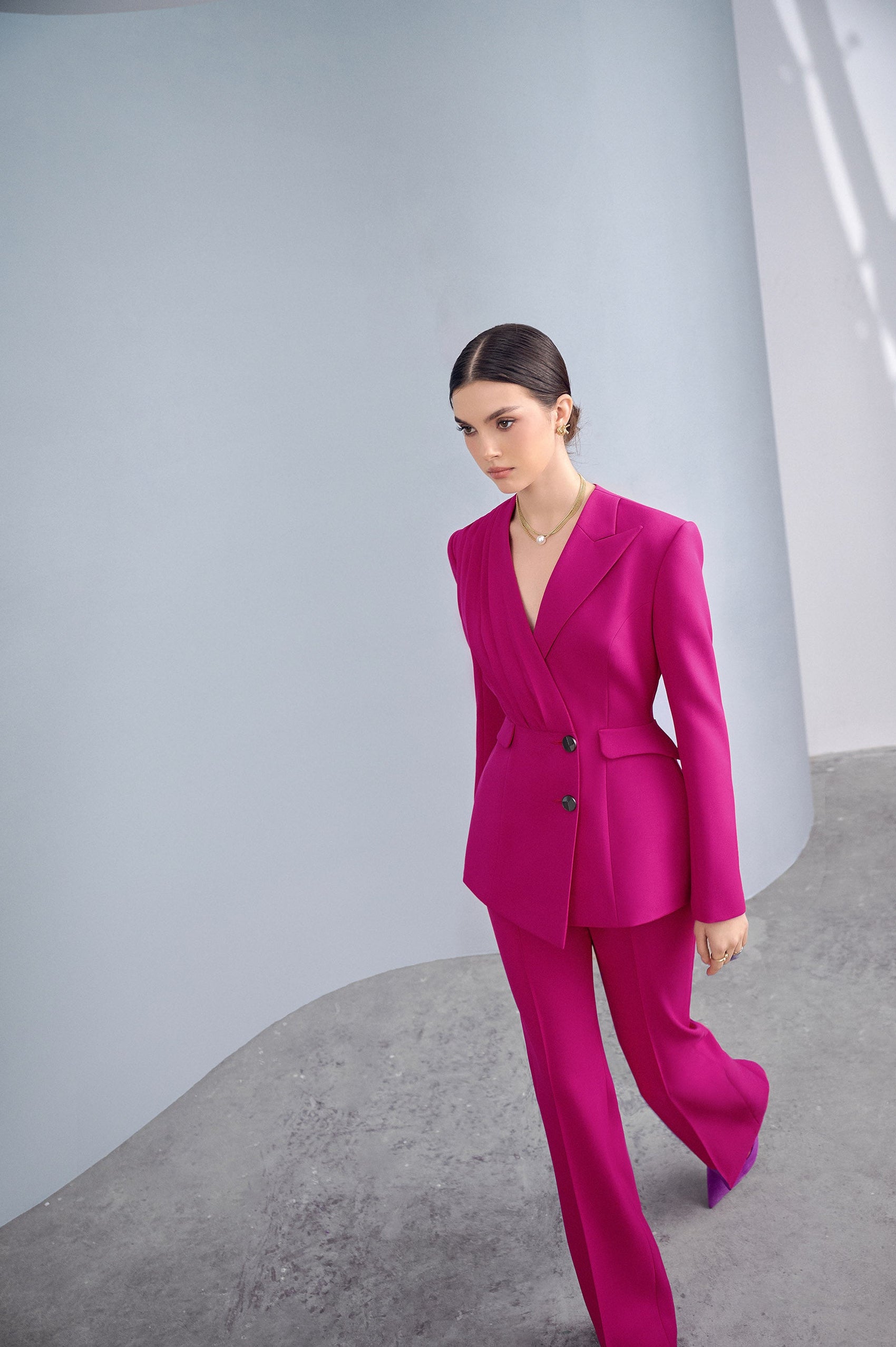 Elia Hot Pink Pleated Set Design