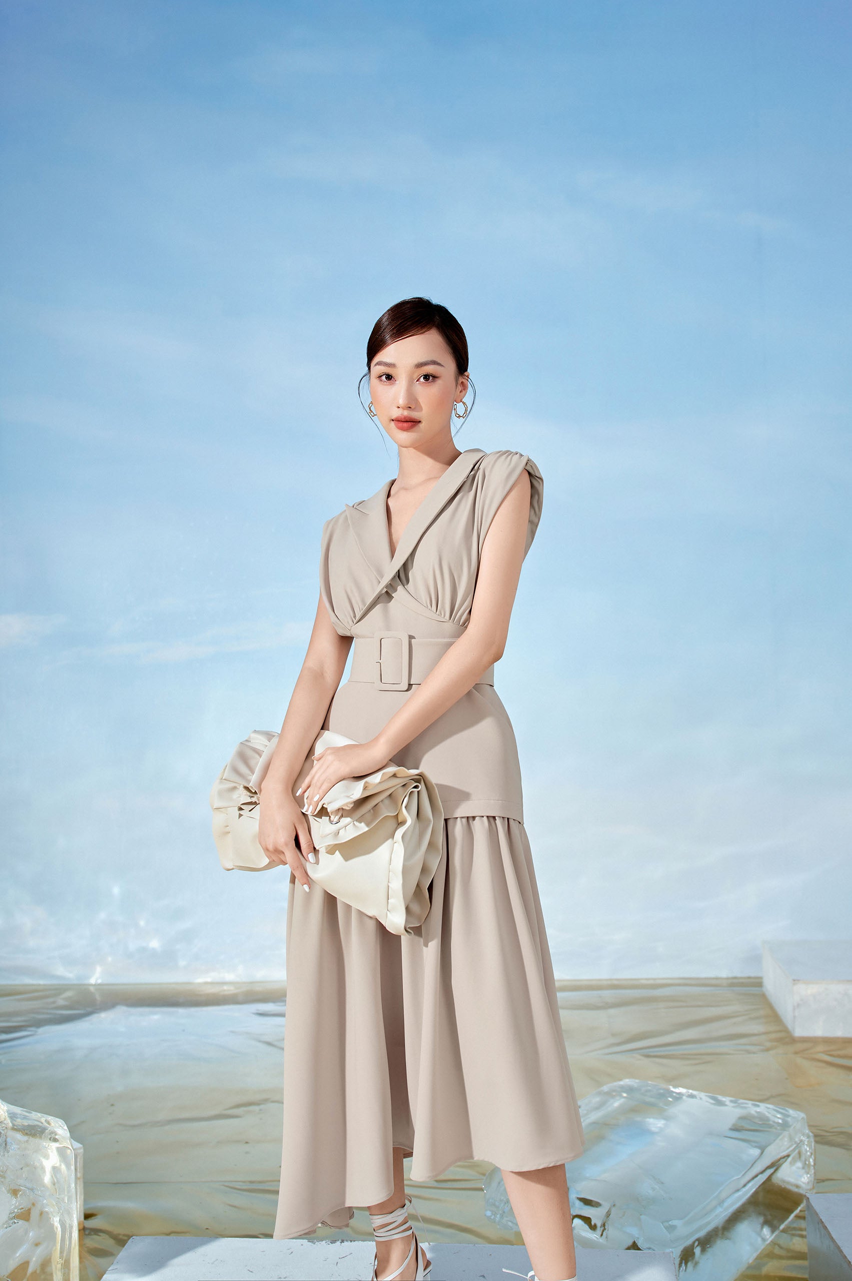 Sandy V-neck Long Dress