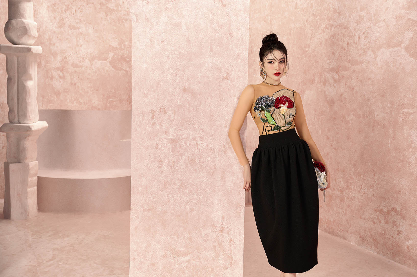 Aroma Bell Black Skirt