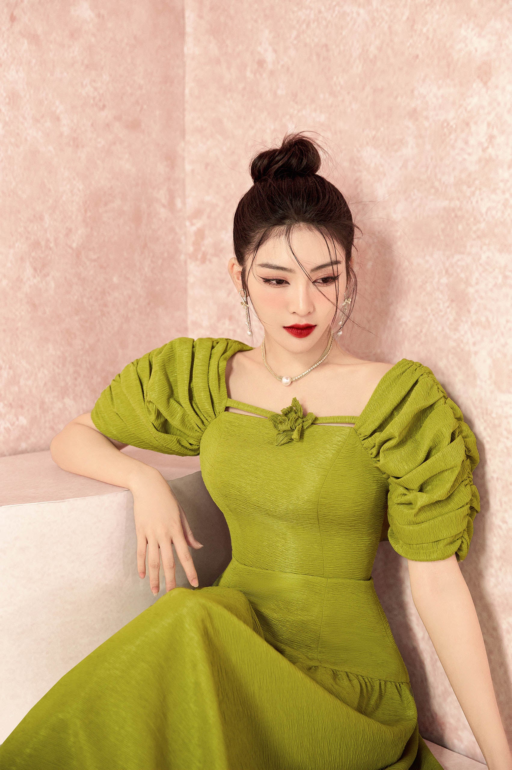 Calla Puffy Sleeves Dress