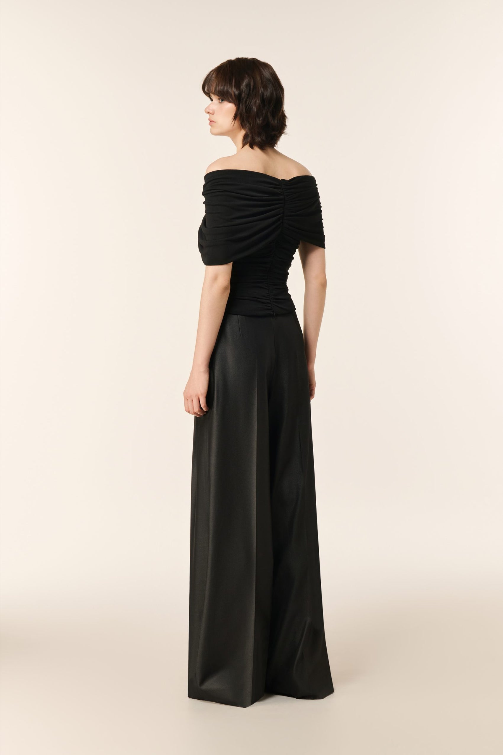 Ripple Croptop in Black image 2