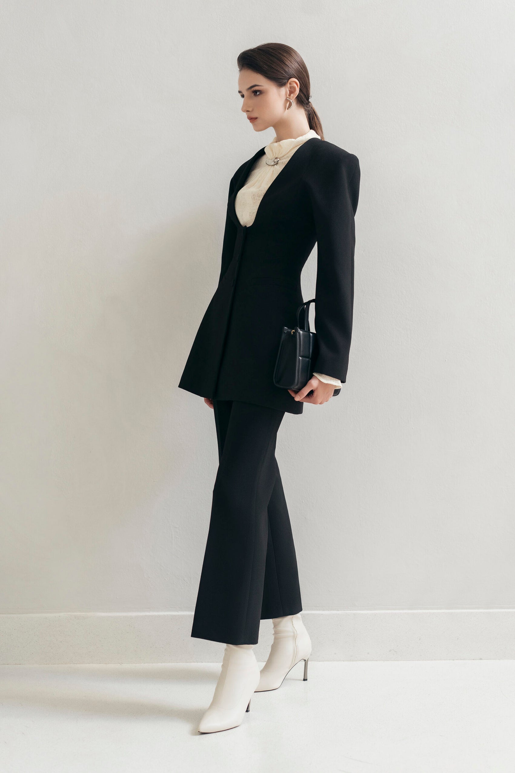 Black U Blazer image 3