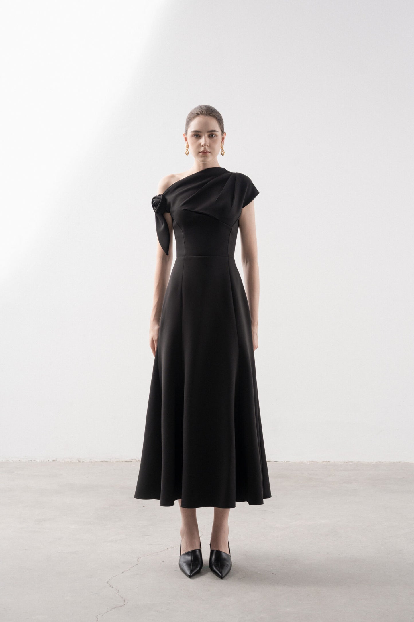 Ariel Fishtail Midi Dress image 0