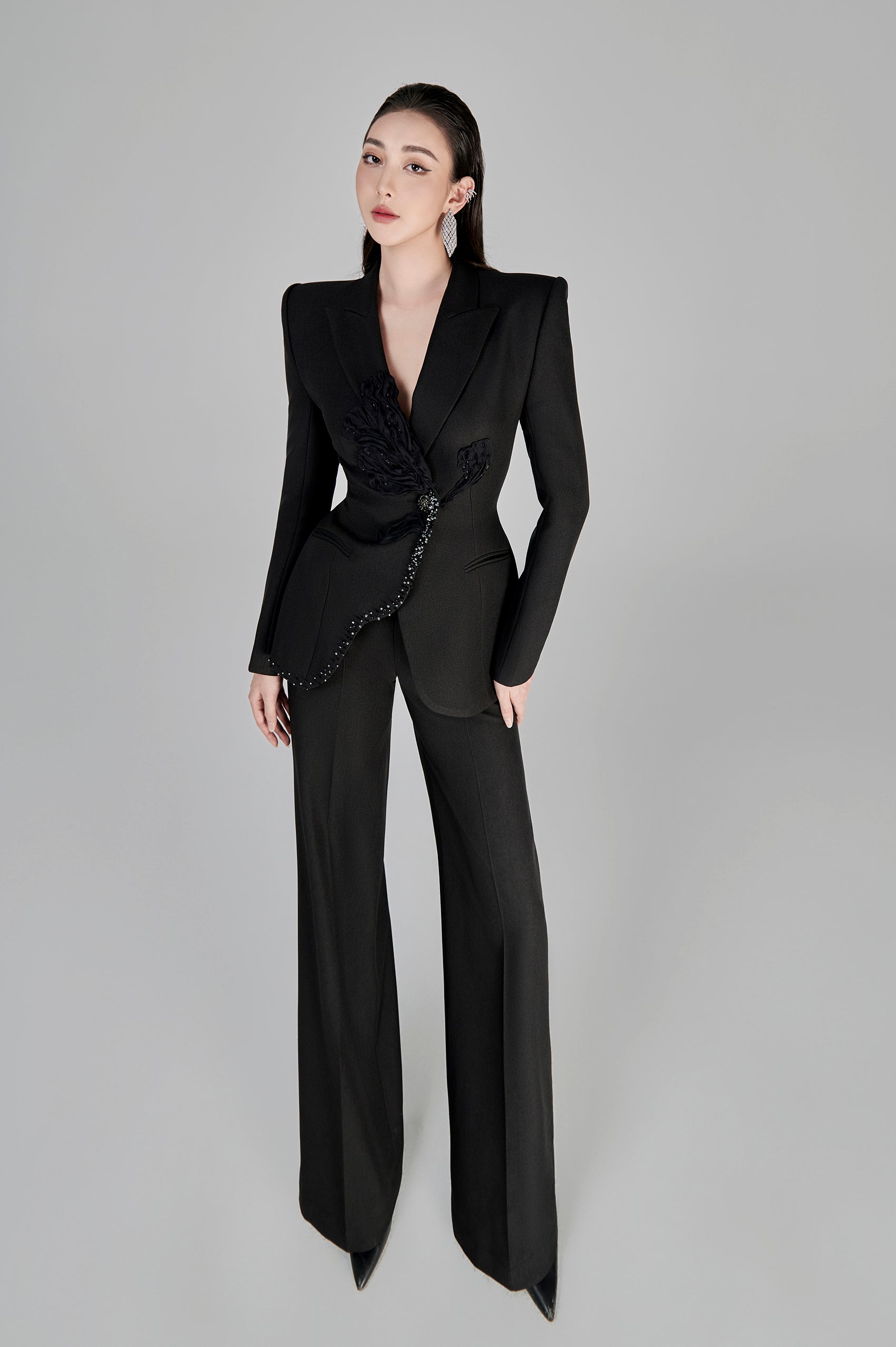 Josefin Black Floral 3D Set Design