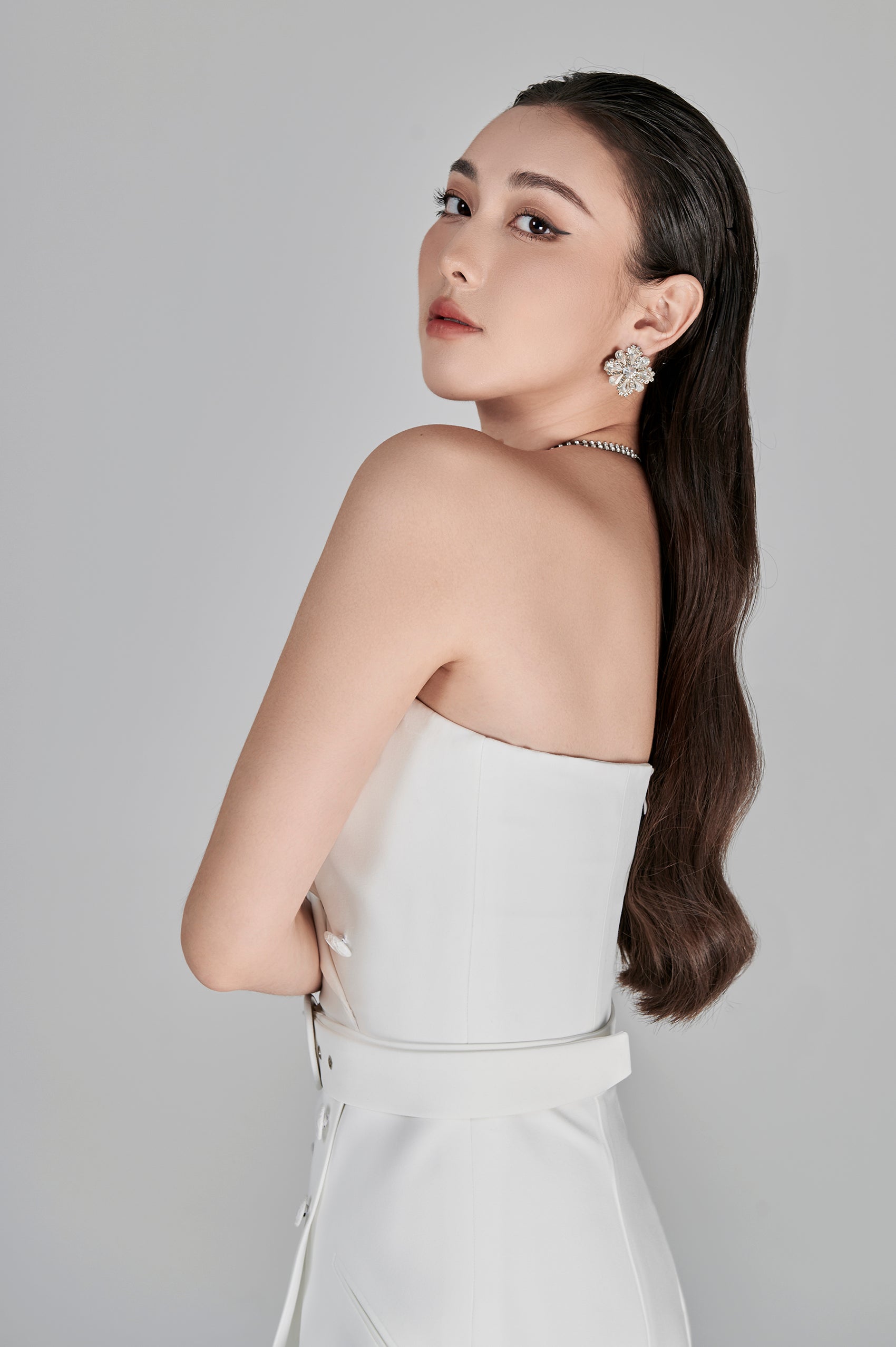 Maha Relaxed Set Design