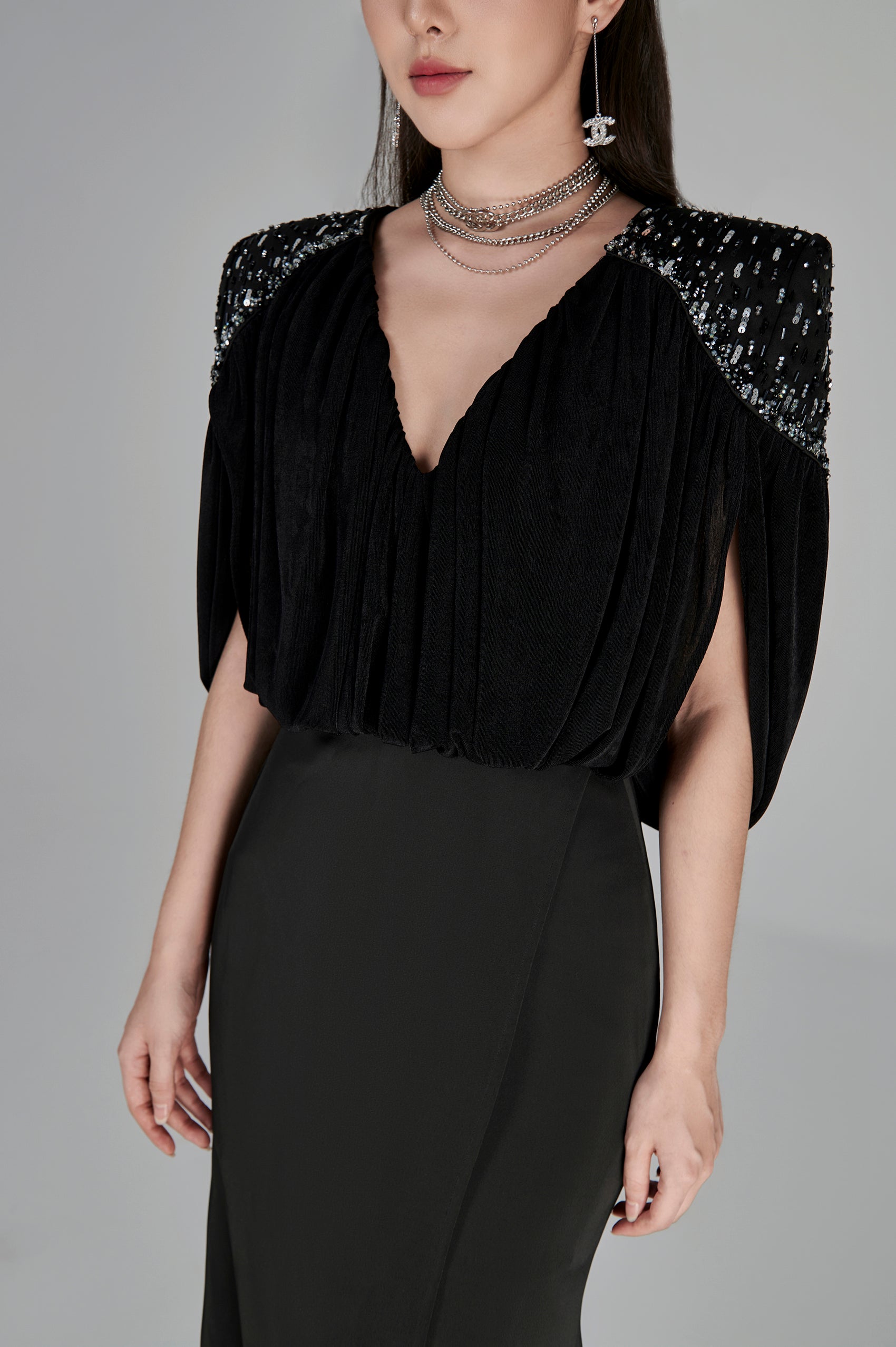 Leila V-neck Fishtail Gown